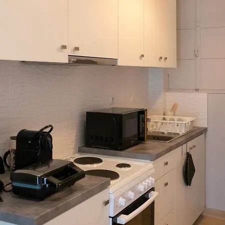 Renovated Kypseli Apartment Athens