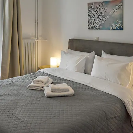 Apartment Renovated Kypseli