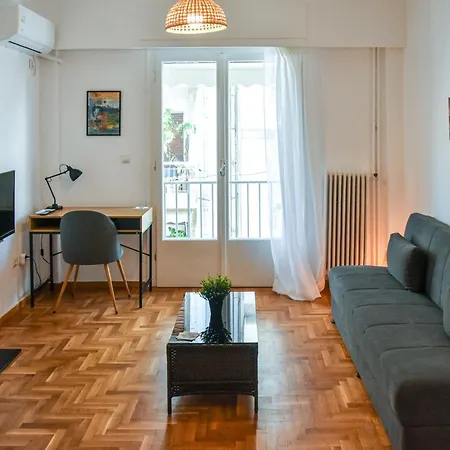 Renovated Kypseli Apartment